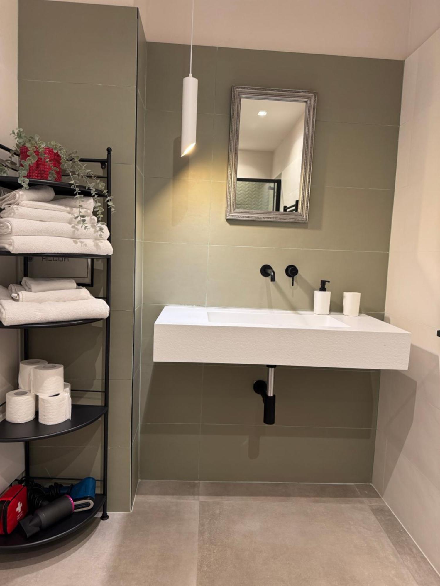 Art N Shelter Apartament Bari Eksteriør bilde